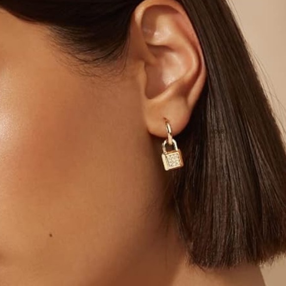 Jewelry - NEW 14K Gold Plated Small Elegant Gold Padlock Earrings